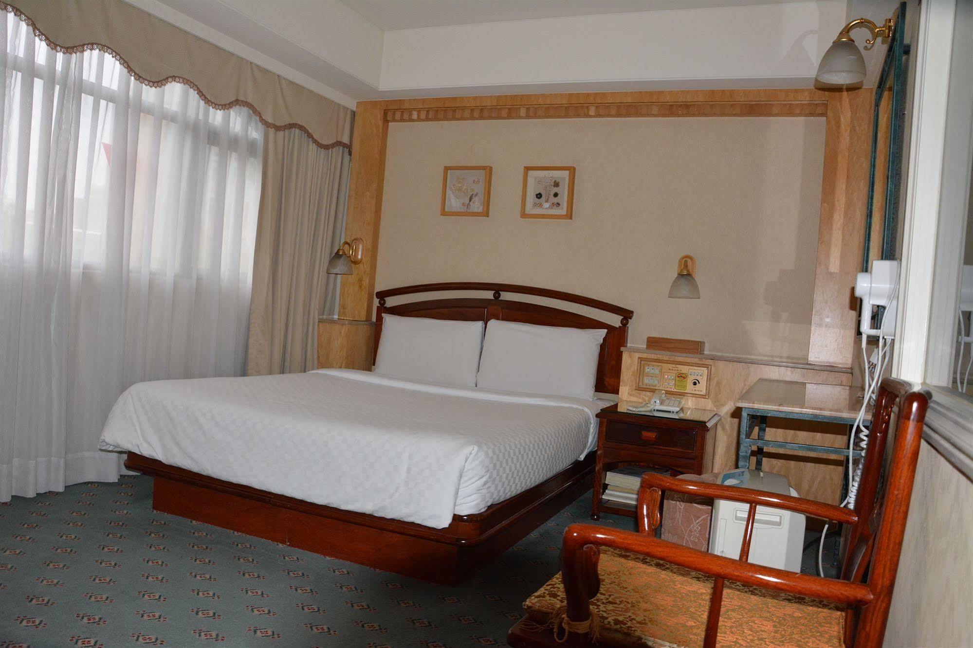 Kdm Hotel Тайбей Екстер'єр фото
